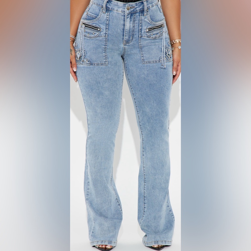 Get Through It Stretch Bootcut Jeans - Light Wash FASHION NOVA